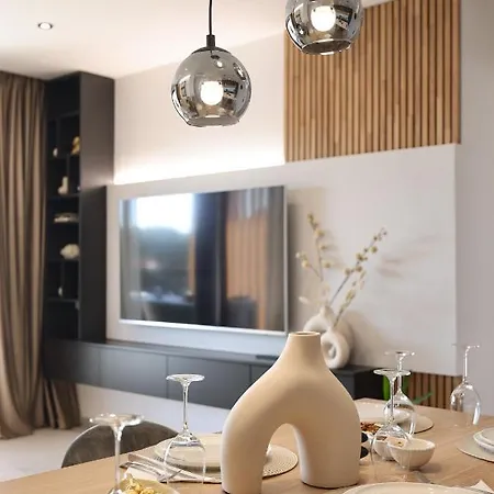 Leonardo Luxury 1 Penthouse With Jacuzzi * זאדאר