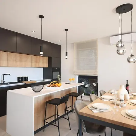 Leonardo Luxury 1 Penthouse With Jacuzzi * זאדאר