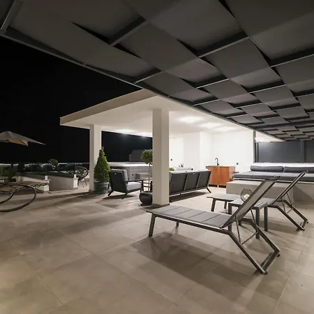 Leonardo Luxury 1 Penthouse With Jacuzzi זאדאר